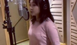 杨幂录音棚录歌爆料视频,杨幂录音棚录歌幕后花絮大揭秘
