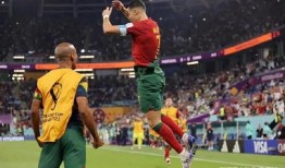 c罗和加纳最新爆料图片,揭秘足球巨星与非洲友谊背后的故事”