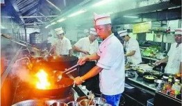 厨师爆料饭店腊肠视频
