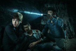 盗墓笔记电影在线观看完整版,惊险探险，揭秘古墓之谜！